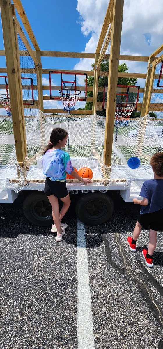 Mobile Basketball Trailer photo 5